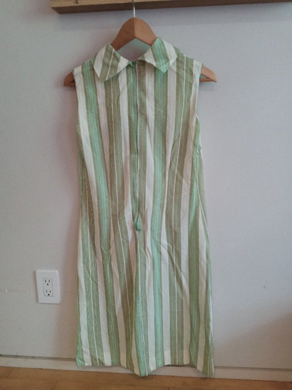 1960s Vintage Second Round Striped Dress - Picture 4 of 4